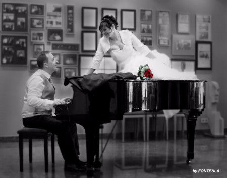 novia sobre el piano